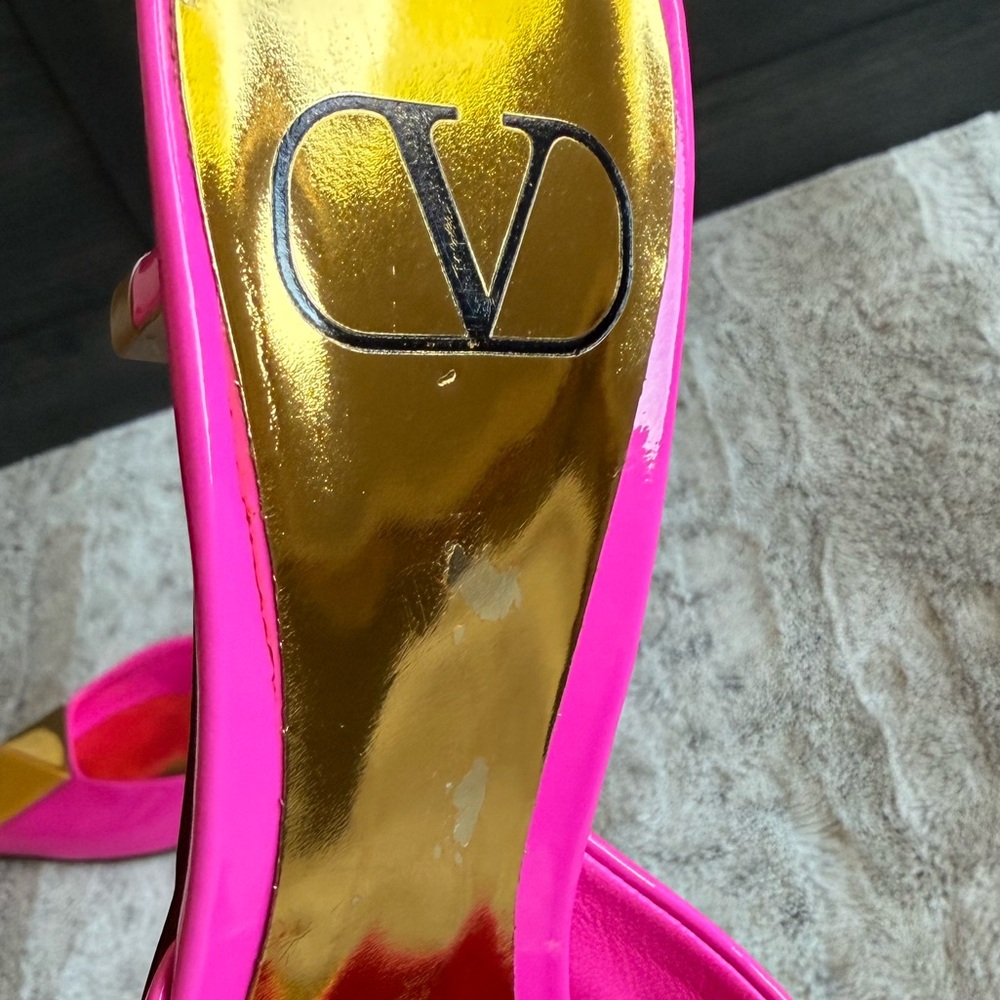VALENTINO GARAVA Valentino One Stud 70
Patent Mule In Pink Size 36.5 - Picture 11 of 16